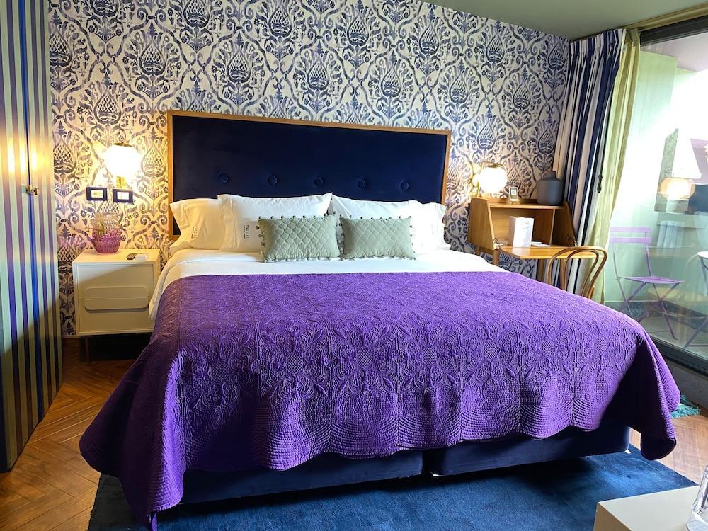 Pug Seal Polanco Anatole France Hotel Мексико Сити Екстериор снимка