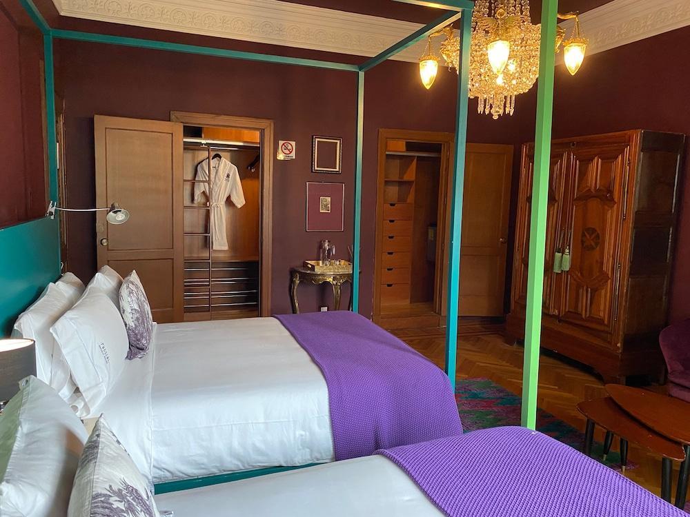 Pug Seal Polanco Anatole France Hotel Мексико Сити Екстериор снимка