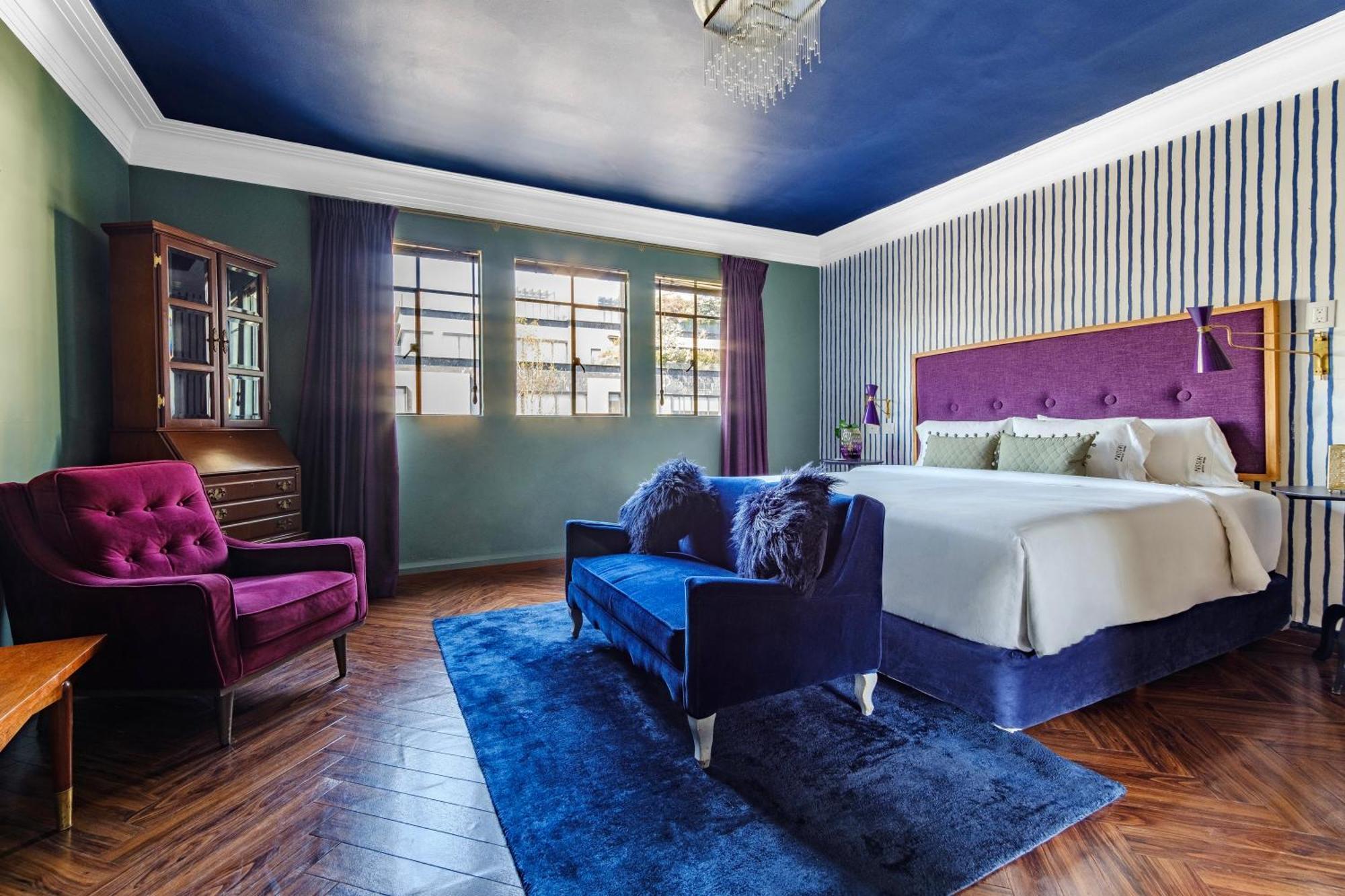 Pug Seal Polanco Anatole France Hotel Мексико Сити Стая снимка