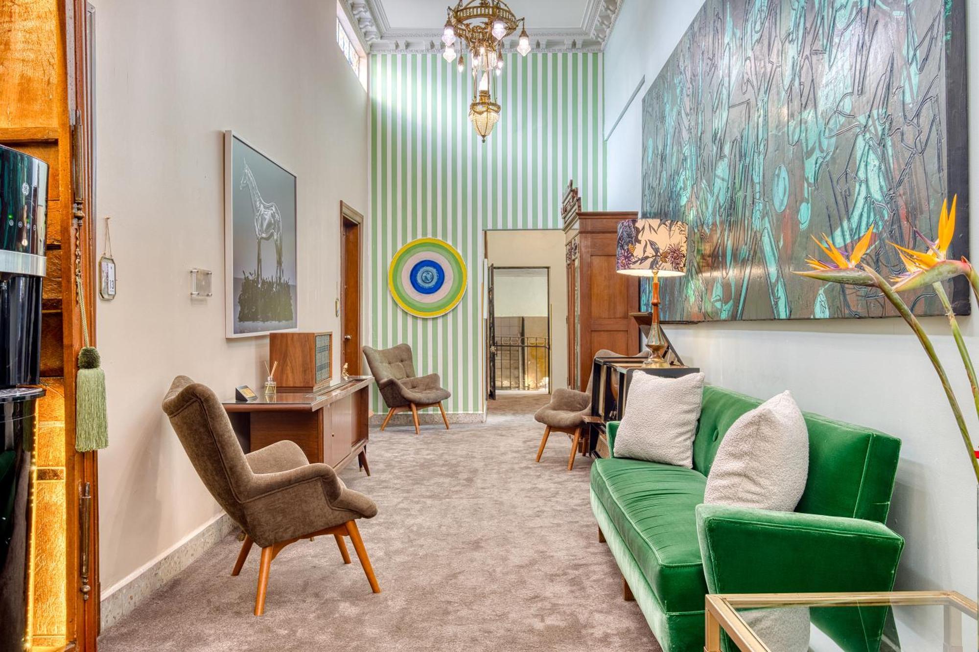 Pug Seal Polanco Anatole France Hotel Мексико Сити Екстериор снимка