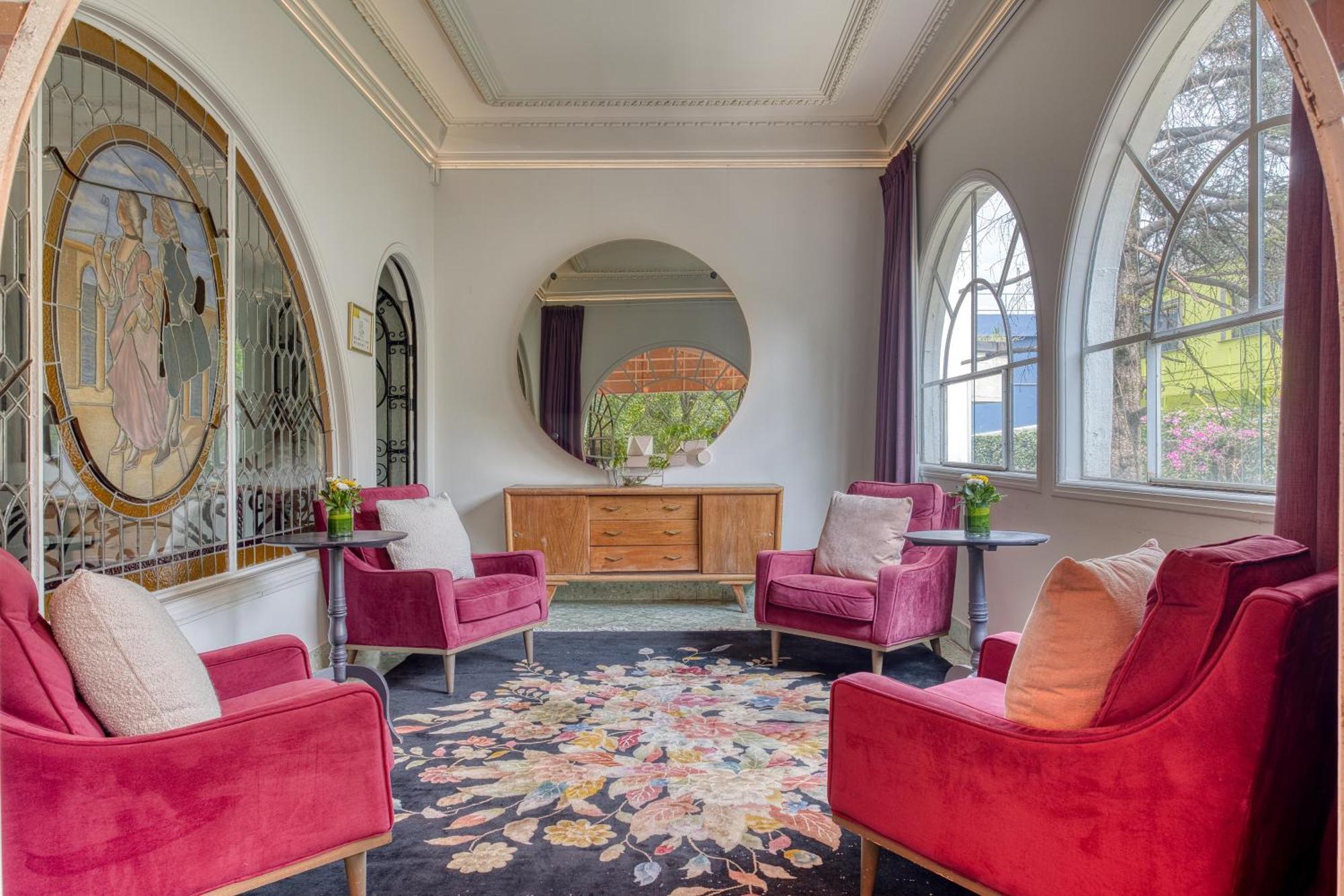 Pug Seal Polanco Anatole France Hotel Мексико Сити Екстериор снимка